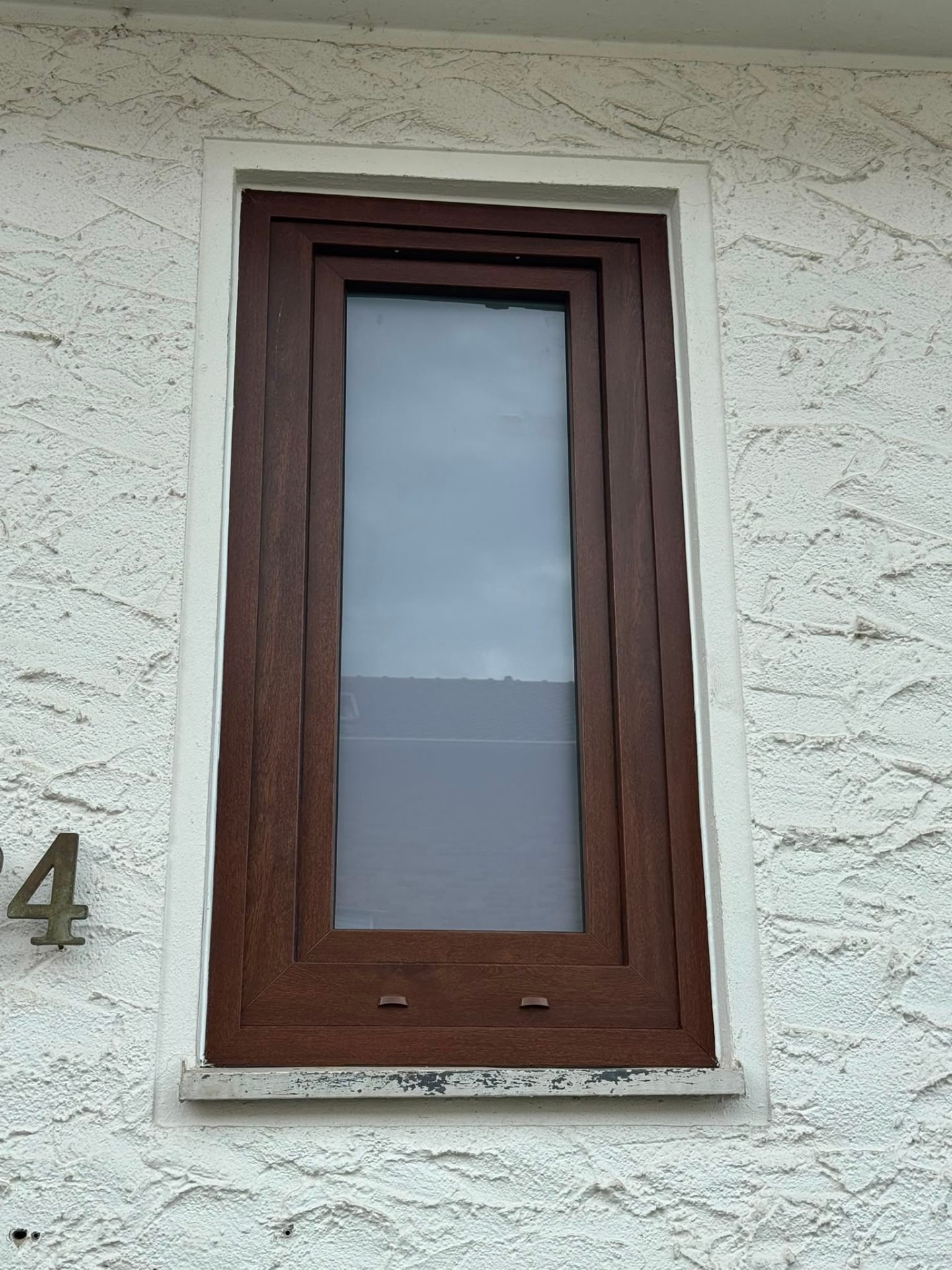Kleines Bad-Fenster Mahagoni, Köln